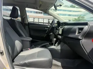 Toyota Corolla 2014 1.6L CVT GL-i exterior foto 5