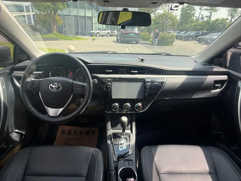Toyota Corolla 2014 1.6L CVT GL-i interior foto 15