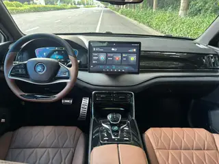 BYD Tang DM 2021 DM-i 1.5T 112KM Acabado premium interior foto 6