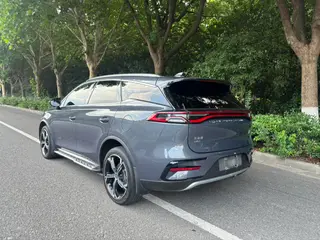 BYD Tang DM 2021 DM-i 1.5T 112KM Acabado premium interior foto 8