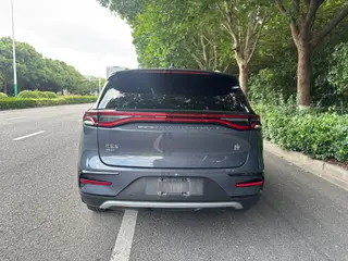BYD Tang DM 2021 DM-i 1.5T 112KM Acabado premium interior foto 9