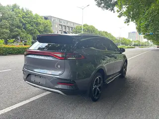 BYD Tang DM 2021 DM-i 1.5T 112KM Acabado premium interior foto 10
