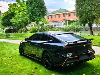 Changan UNI-V 2024 2.0T High-energy version exterior photo 5