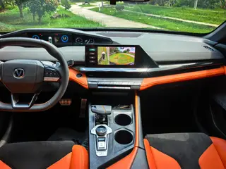 Changan UNI-V 2024 2.0T High-energy version interior photo 11