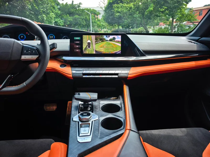 Changan UNI-V 2024 2.0T High-energy version interior photo 12
