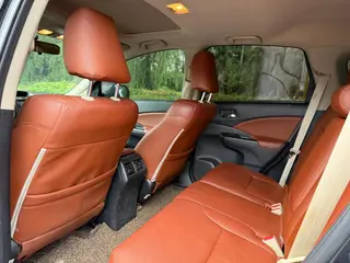 Honda CR-V 2015 2.0L Two-Drive Fashion Edition interior photo 12 Honda CR-V 2015 2.0L Two-Drive Fashion Edition interior photo 12