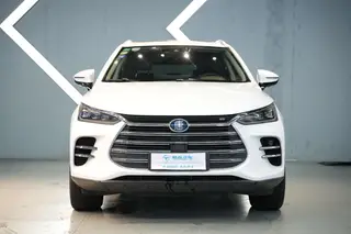 BYD Tang DM 2018 DM 2.0T Zhilian à quatre roues motrices à plein temps 7 Siège Pays V extérieur photo 2 BYD Tang DM 2018 DM 2.0T Zhilian à quatre roues motrices à plein temps 7 Siège Pays V extérieur photo 2