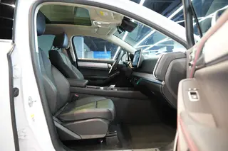 BYD Tang DM 2018 DM 2.0T Zhilian à quatre roues motrices à plein temps 7 Siège Pays V intérieur photo 20 BYD Tang DM 2018 DM 2.0T Zhilian à quatre roues motrices à plein temps 7 Siège Pays V intérieur photo 20