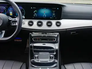 Mercedes-Benz E-Class (Imported) 2023 E 260 Coupé intérieur photo 12 Mercedes-Benz E-Class (Imported) 2023 E 260 Coupé intérieur photo 12