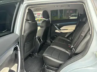 Geely Boyue 2022 Boyue X 1.8TD DCT Intelligent extérieur photo 6 Geely Boyue 2022 Boyue X 1.8TD DCT Intelligent extérieur photo 6