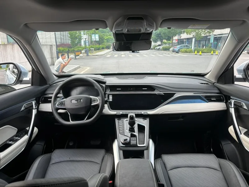 Geely Boyue 2022 Boyue X 1.8TD DCT Intelligent extérieur photo 7 Geely Boyue 2022 Boyue X 1.8TD DCT Intelligent extérieur photo 7