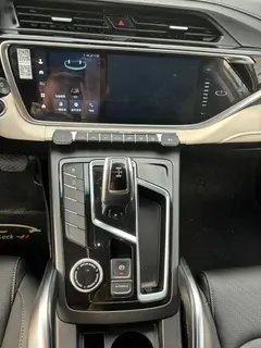 Geely Boyue 2022 Boyue X 1.8TD DCT Intelligent intérieur photo 17 Geely Boyue 2022 Boyue X 1.8TD DCT Intelligent intérieur photo 17