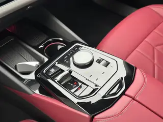 BMW 5 Series 2024 525Li M Ensemble de sport intérieur photo 11