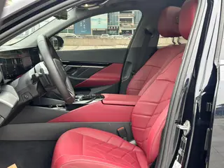 BMW 5 Series 2024 525Li M Ensemble de sport intérieur photo 16