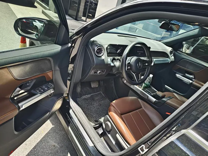 Mercedes-Benz GLB 2022 GLB 220 Type dynamique extérieur photo 3 Mercedes-Benz GLB 2022 GLB 220 Type dynamique extérieur photo 3