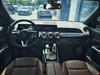 Mercedes-Benz GLB 2022 GLB 220 Type dynamique intérieur photo 6 Mercedes-Benz GLB 2022 GLB 220 Type dynamique intérieur photo 6