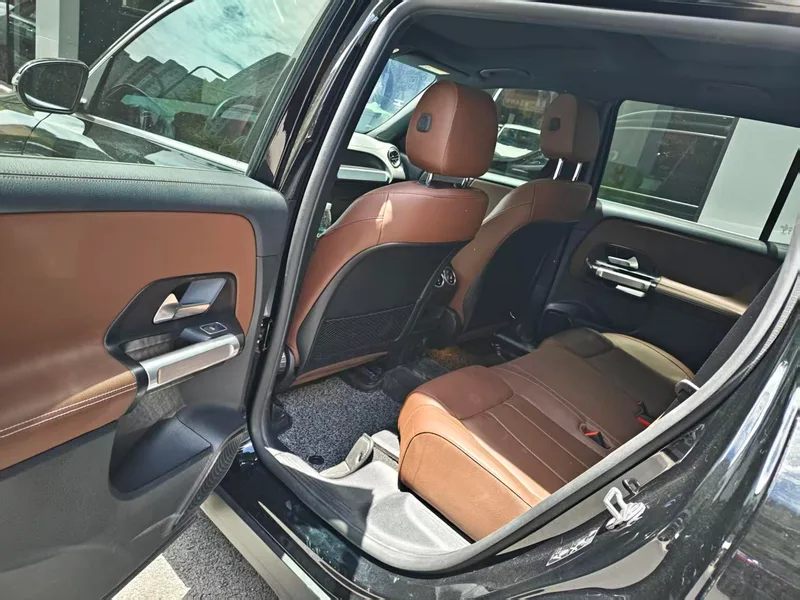 Mercedes-Benz GLB 2022 GLB 220 Type dynamique intérieur photo 7 Mercedes-Benz GLB 2022 GLB 220 Type dynamique intérieur photo 7