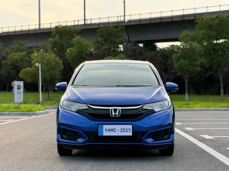Honda Fit 2018 1.5L CVT Versión cómoda exterior foto 2