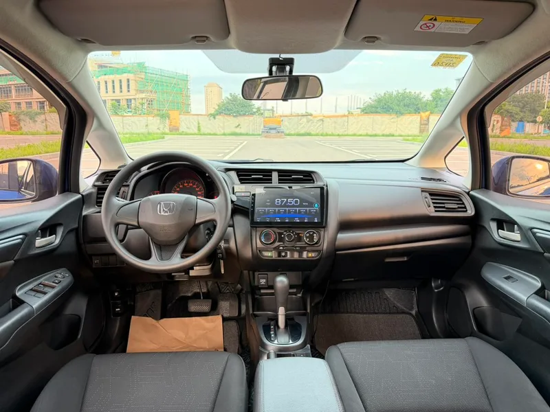 Honda Fit 2018 1.5L CVT Versión cómoda exterior foto 7
