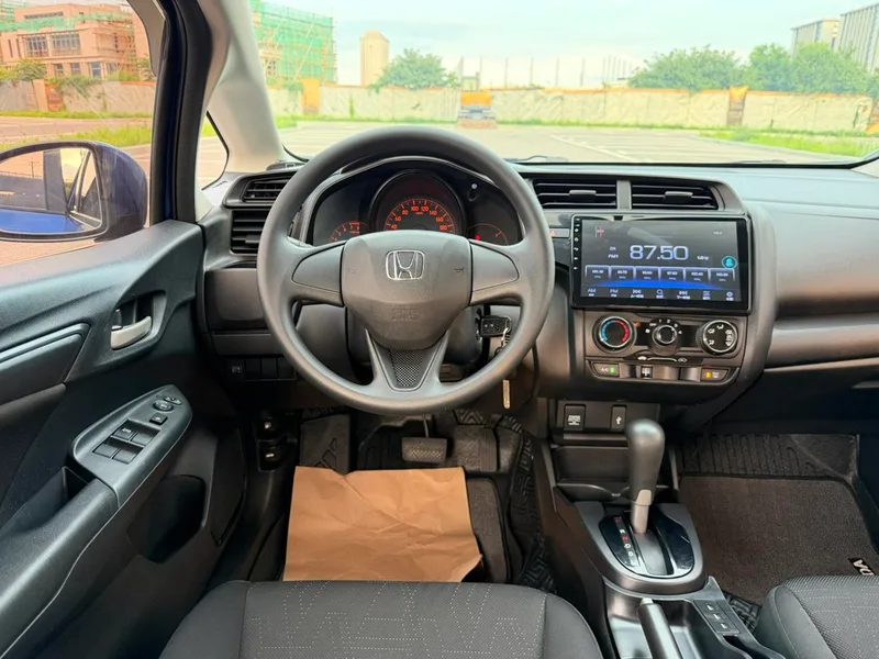 Honda Fit 2018 1.5L CVT Versión cómoda exterior foto 8