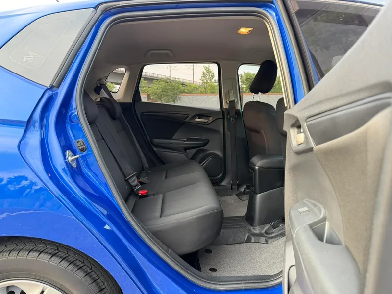 Honda Fit 2018 1.5L CVT Versión cómoda interior foto 13