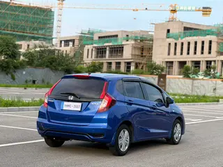 Honda Fit 2018 1.5L CVT Versión cómoda interior foto 17