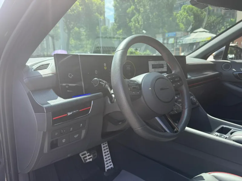 Hyundai Sonata 2024 2.0T N Line Max interior foto 12 Hyundai Sonata 2024 2.0T N Line Max interior foto 12