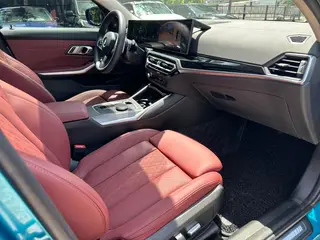 BMW 3 Series 2023 325Li M Спортивный ночной костюм интерьер фото 11 BMW 3 Series 2023 325Li M Спортивный ночной костюм интерьер фото 11