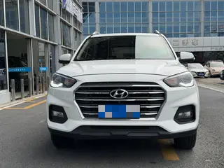 Hyundai ix35 2019 2.0L Automatique à deux roues motrices Version de plaisir Pays V extérieur photo 2