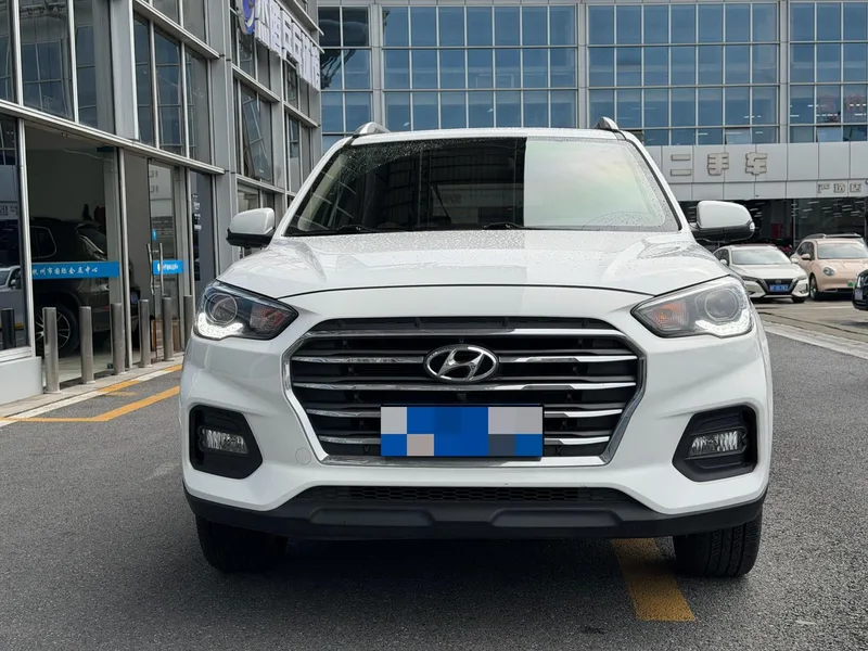 Hyundai ix35 2019 2.0L Automatique à deux roues motrices Version de plaisir Pays V extérieur photo 2