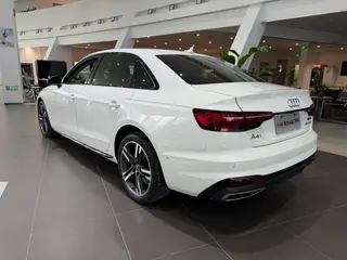 Audi A4L 2023 40 TFSI Роскошный динамичный тип экстерьер фото 4 Audi A4L 2023 40 TFSI Роскошный динамичный тип экстерьер фото 4