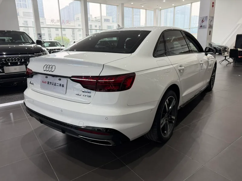 Audi A4L 2023 40 TFSI Роскошный динамичный тип экстерьер фото 5 Audi A4L 2023 40 TFSI Роскошный динамичный тип экстерьер фото 5