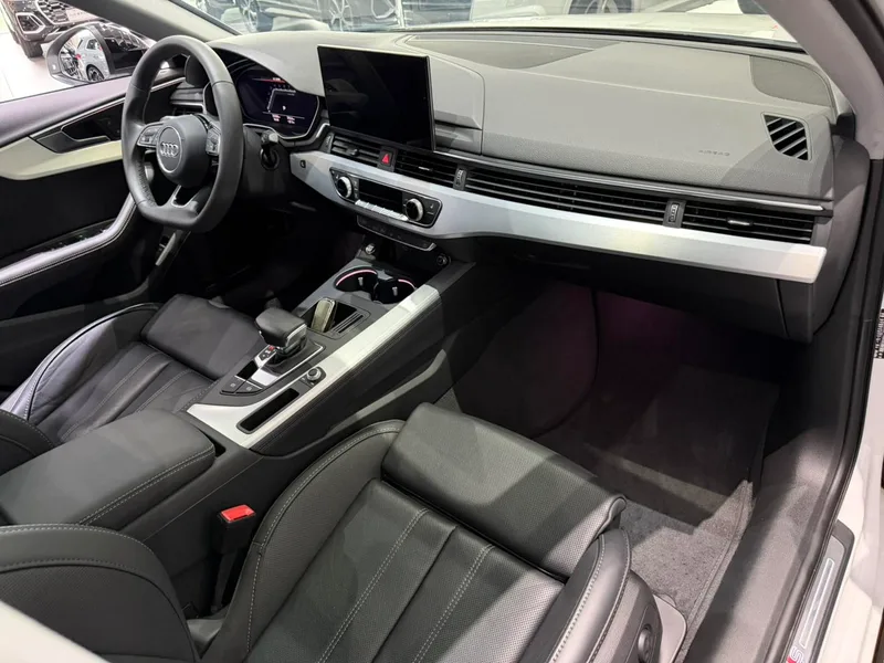 Audi A4L 2023 40 TFSI Роскошный динамичный тип интерьер фото 16 Audi A4L 2023 40 TFSI Роскошный динамичный тип интерьер фото 16