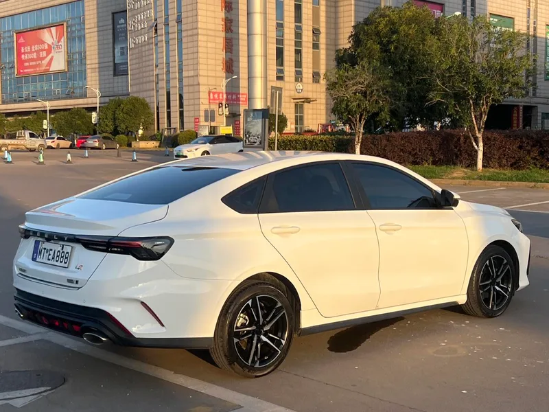 Geely Binrui 2024 Binrui COOL 1.5T DCT Чемпионская версия интерьер фото 9 Geely Binrui 2024 Binrui COOL 1.5T DCT Чемпионская версия интерьер фото 9