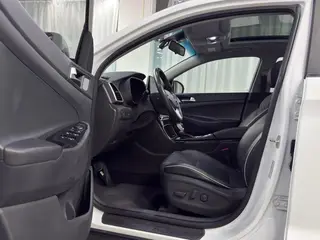 Hyundai Tucson 2020 280TGDi Dual-clutch two-drive fashion version China V interior photo 14 Hyundai Tucson 2020 280TGDi Dual-clutch two-drive fashion version China V interior photo 14