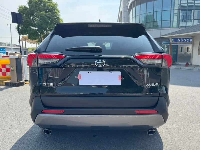 Toyota RAV4 2021 2.0L CVT Two-wheel-drive Prestige Edition exterior photo 6 Toyota RAV4 2021 2.0L CVT Two-wheel-drive Prestige Edition exterior photo 6