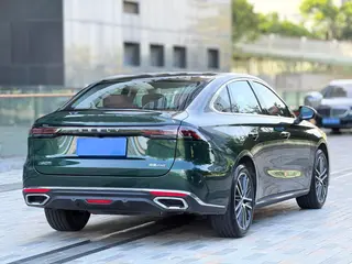 Geely Emgrand 2026 5-е поколение 1.5T DCT Флагманский экстерьер фото 2 Geely Emgrand 2026 5-е поколение 1.5T DCT Флагманский экстерьер фото 2