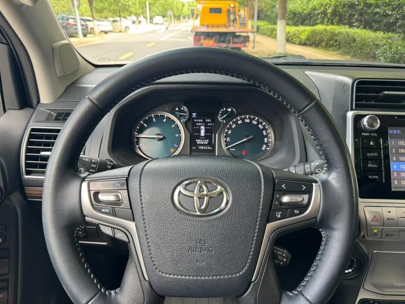 Toyota Prado 2018 3.5L Автоматический TX-L Запасное колесо интерьер фото 9