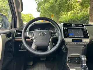 Toyota Prado 2018 3.5L Автоматический TX-L Запасное колесо интерьер фото 13