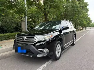 Toyota Highlander 2013 2.7L Dos tracciones 5 Edición Zijing