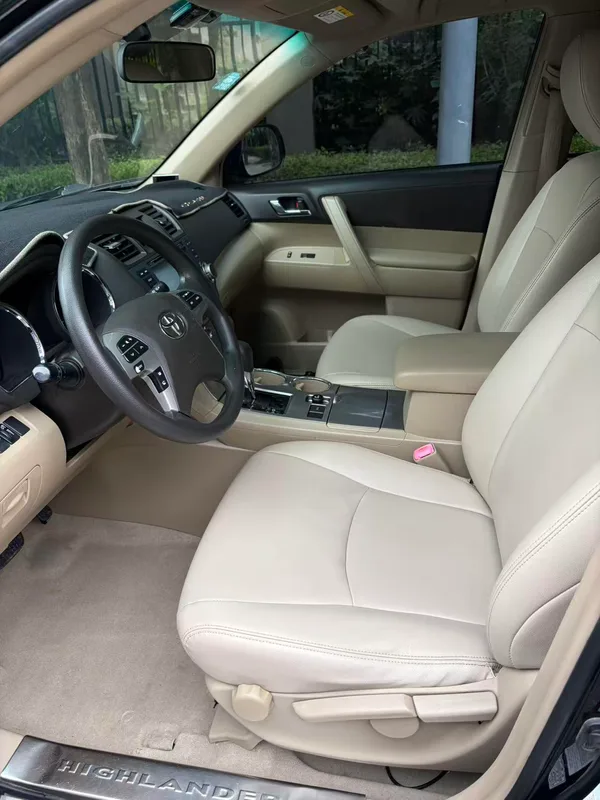 Toyota Highlander 2013 2.7L Dos tracciones 5 Edición Zijing exterior foto 4