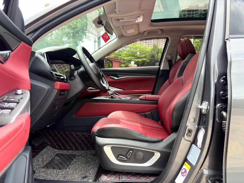 Changan CS75 PLUS 2021 1.5T Автоматический премиум-класса экстерьер фото 7 Changan CS75 PLUS 2021 1.5T Автоматический премиум-класса экстерьер фото 7