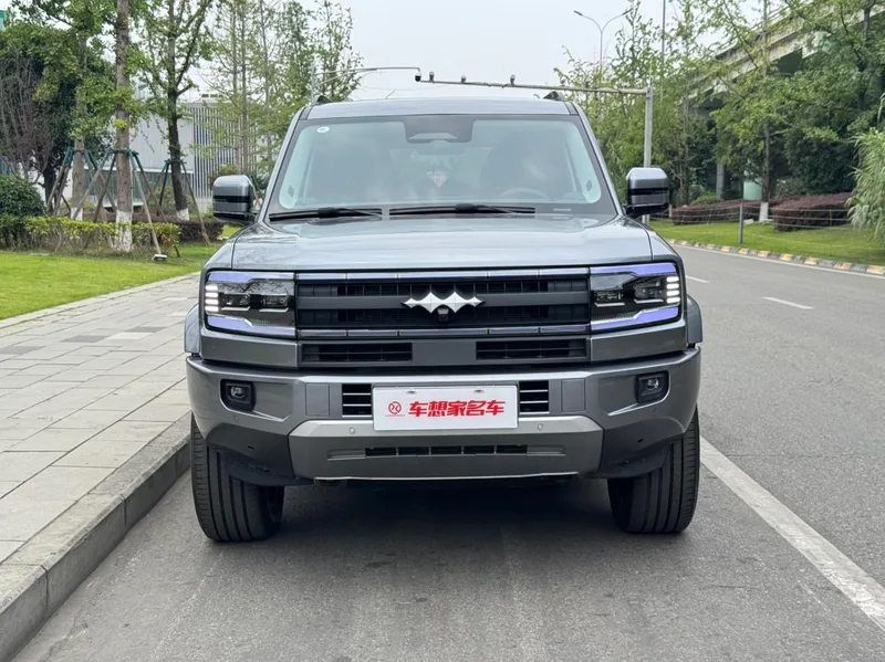 Fangchengbao Leopard 5 2025 125KM God Zhijia Ultra version exterior photo 2