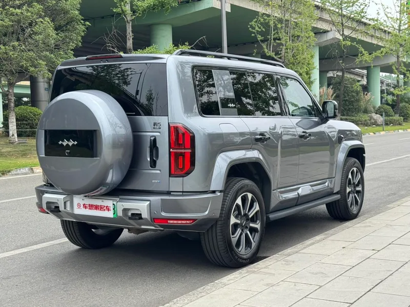 Fangchengbao Leopard 5 2025 125KM God Zhijia Ultra version exterior photo 6