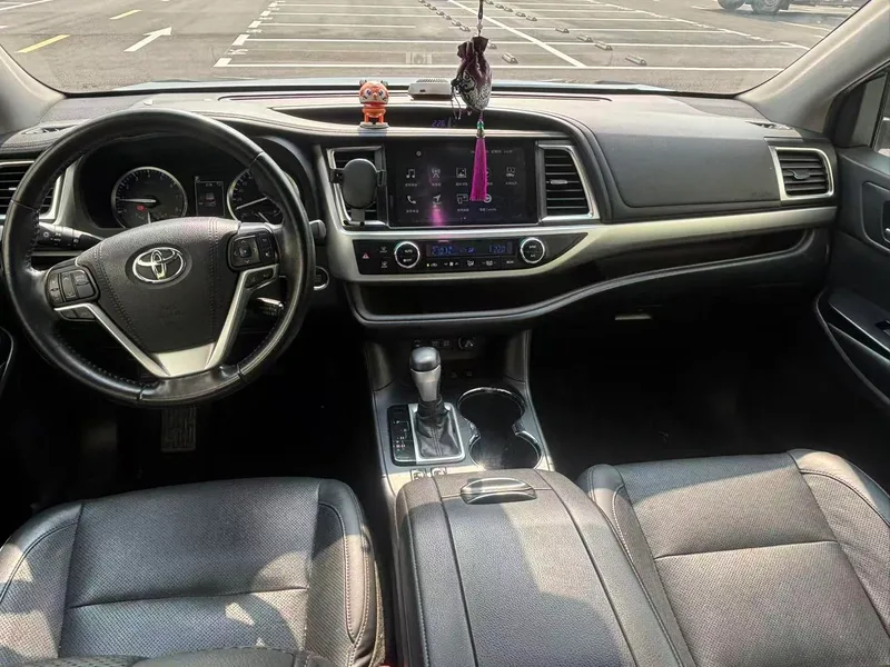 Toyota Highlander 2018 2.0T Version distinguée à quatre roues motrices 7 Siège État VI intérieur photo 6