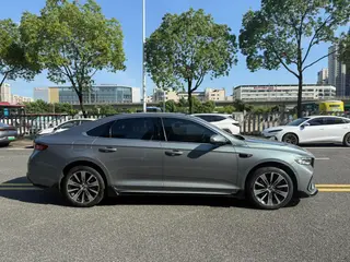 Geely Preface 2026 2.0T Oriente Yao Edición Mochizuki exterior foto 4 Geely Preface 2026 2.0T Oriente Yao Edición Mochizuki exterior foto 4