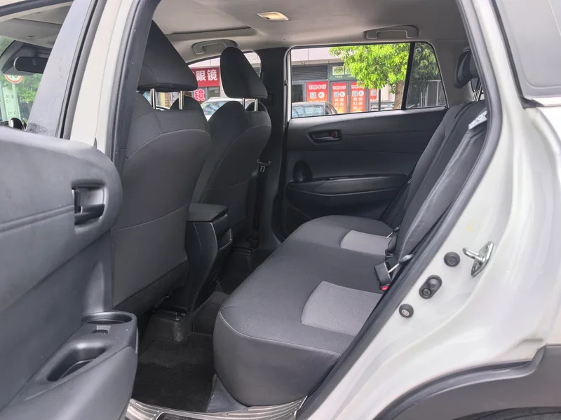 Toyota Frontlander 2023 2.0L CVT Version leader extérieur photo 10 Toyota Frontlander 2023 2.0L CVT Version leader extérieur photo 10