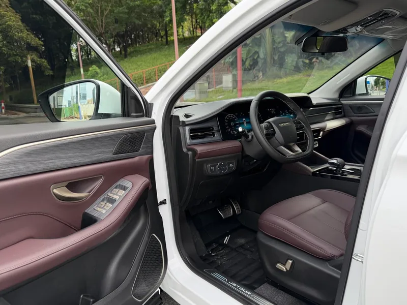 Jetour X90 PLUS 2025 Premium Edition 1.6TD DCT Villa exterior photo 9 Jetour X90 PLUS 2025 Premium Edition 1.6TD DCT Villa exterior photo 9