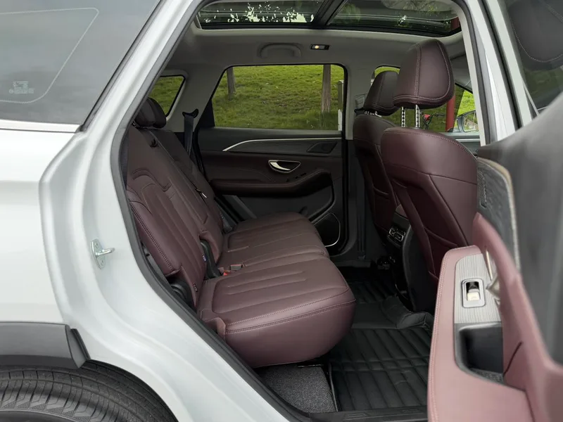 Jetour X90 PLUS 2025 Premium Edition 1.6TD DCT Villa interior photo 12 Jetour X90 PLUS 2025 Premium Edition 1.6TD DCT Villa interior photo 12