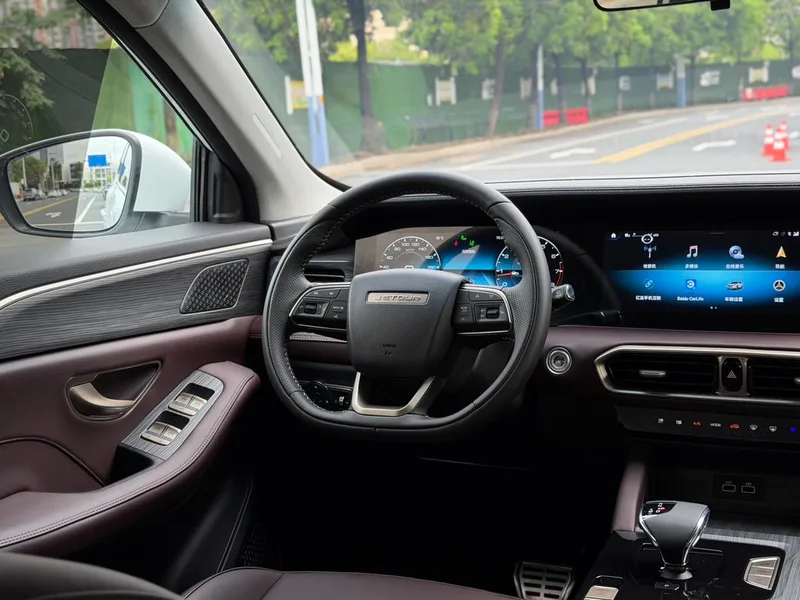 Jetour X90 PLUS 2025 Premium Edition 1.6TD DCT Villa interior photo 14 Jetour X90 PLUS 2025 Premium Edition 1.6TD DCT Villa interior photo 14